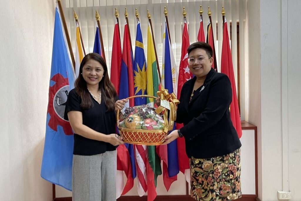 New RIHED Centre Director makes courtesy call to SEAMES SEAMEO RIHED